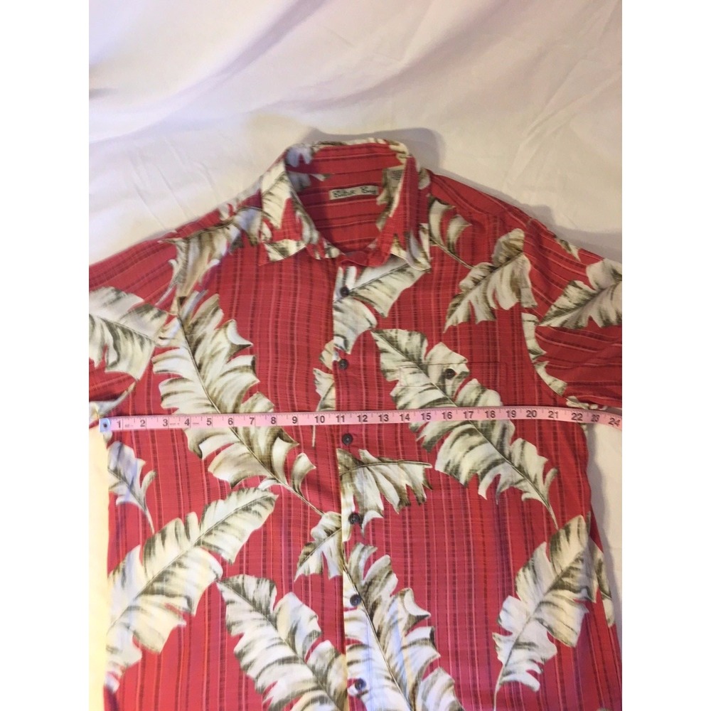 Batik Bay Hawaiian Casual Dress Shirt Button Red Floral Men's Size Large - Picture 4 of 6